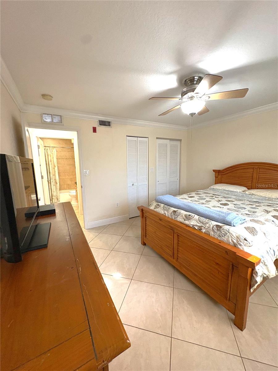 HARBORVIEW - Residential Lease