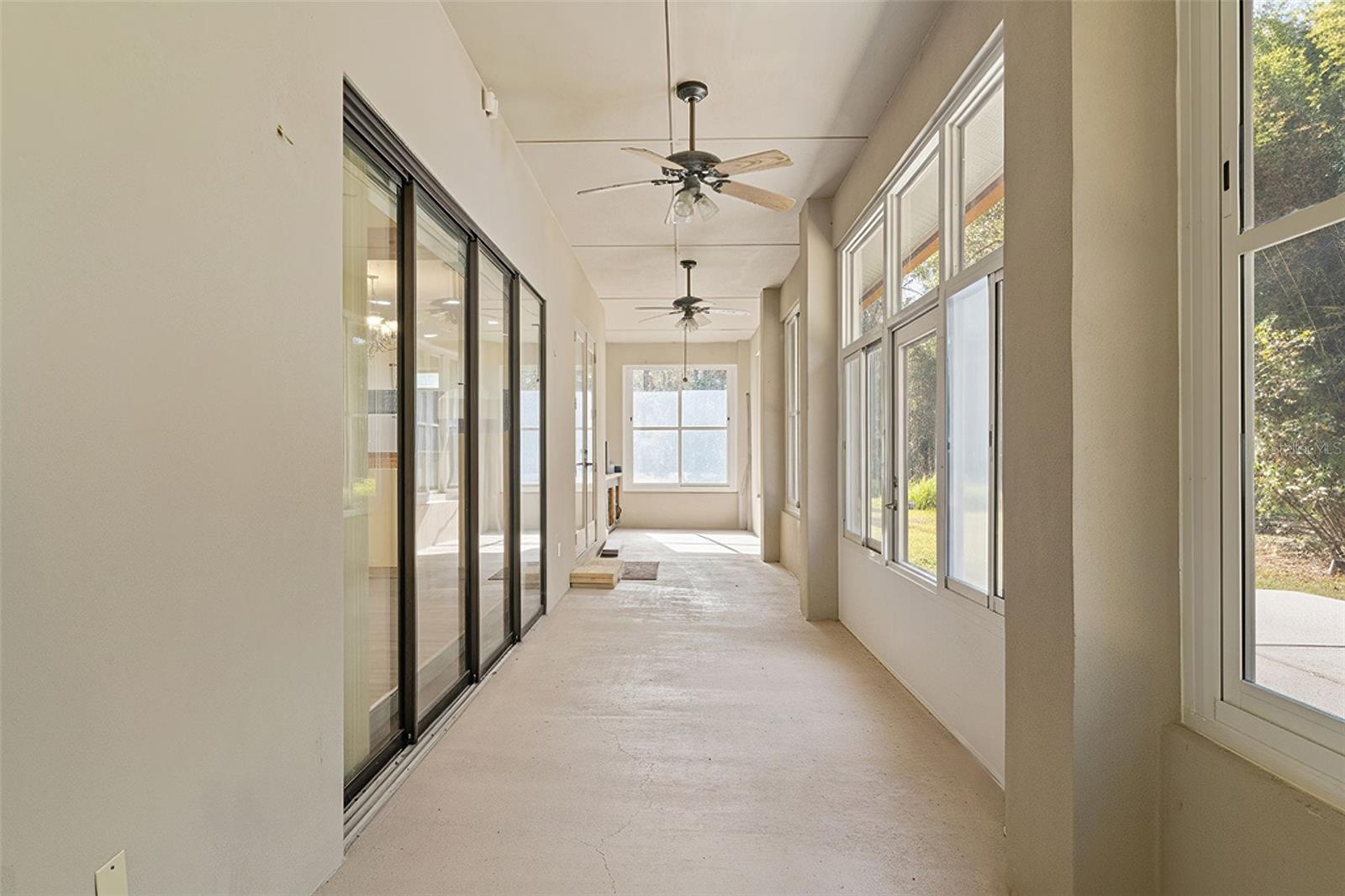 HIDDEN OAKS - Residential