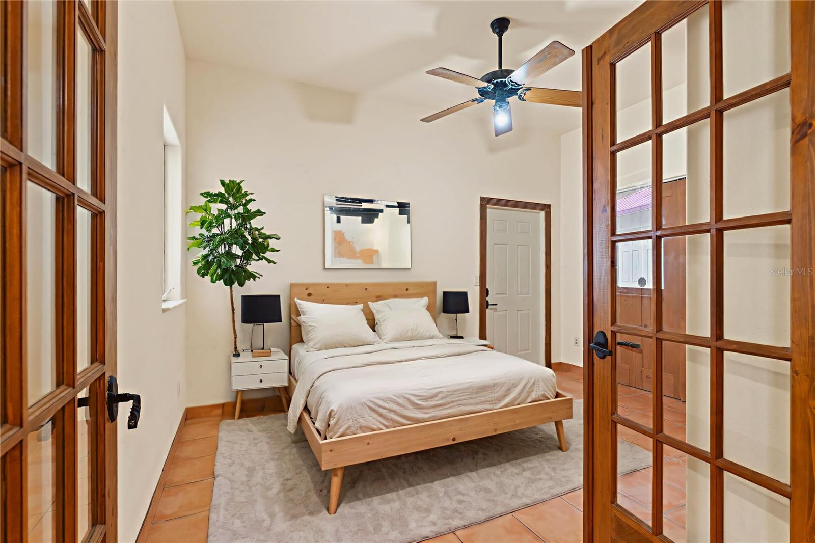 HIDDEN OAKS - Residential