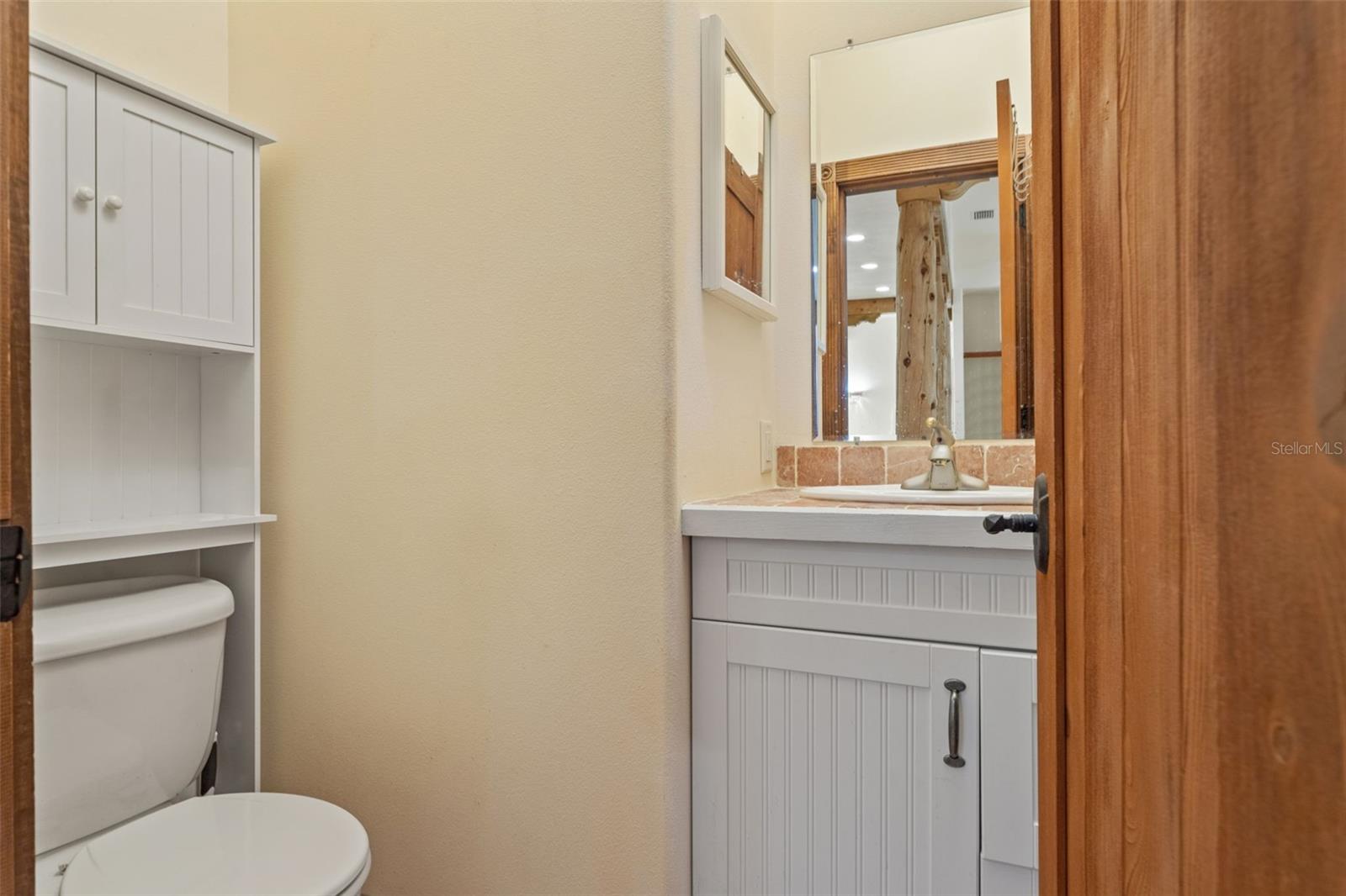 HIDDEN OAKS - Residential