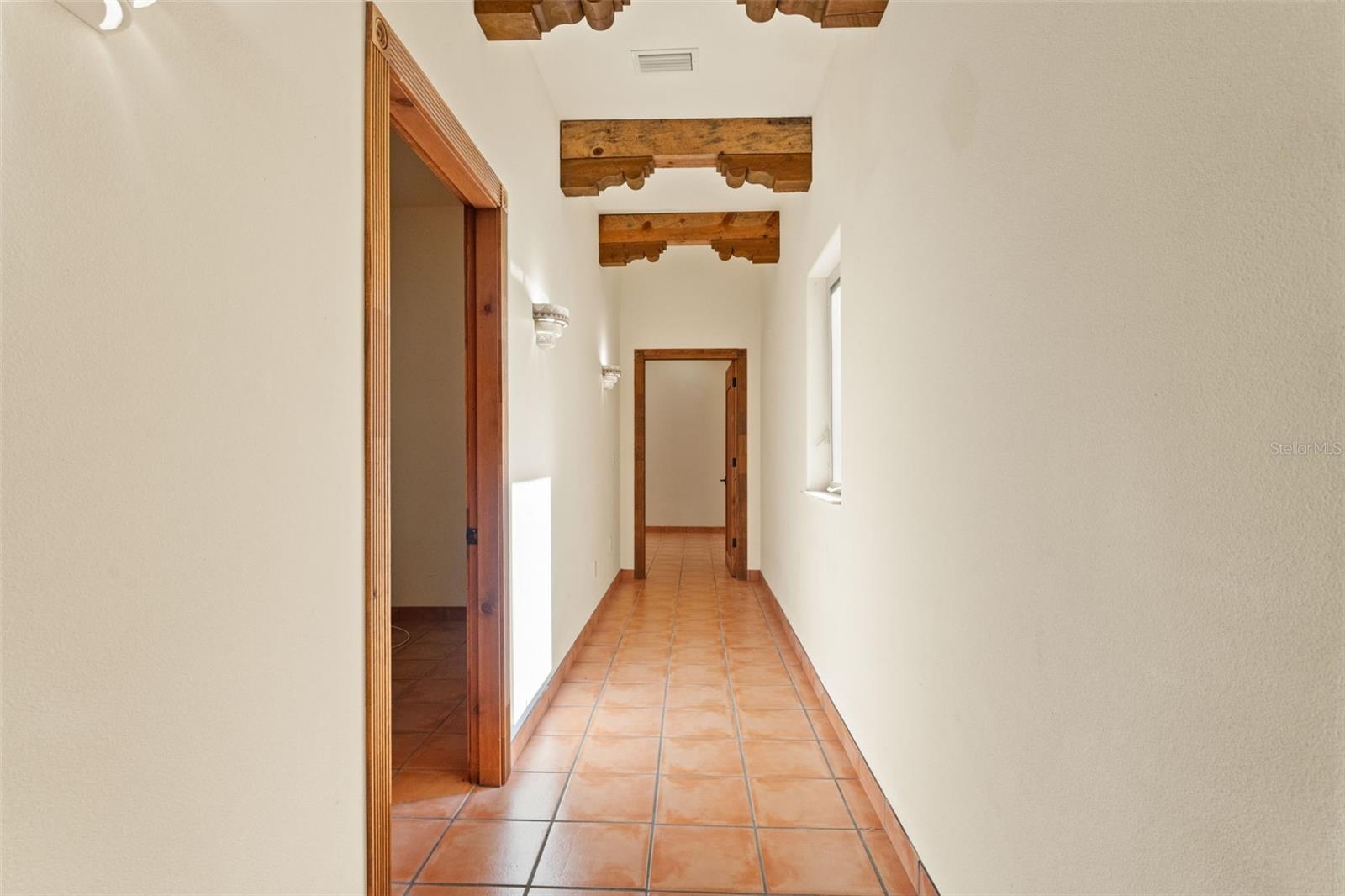 HIDDEN OAKS - Residential