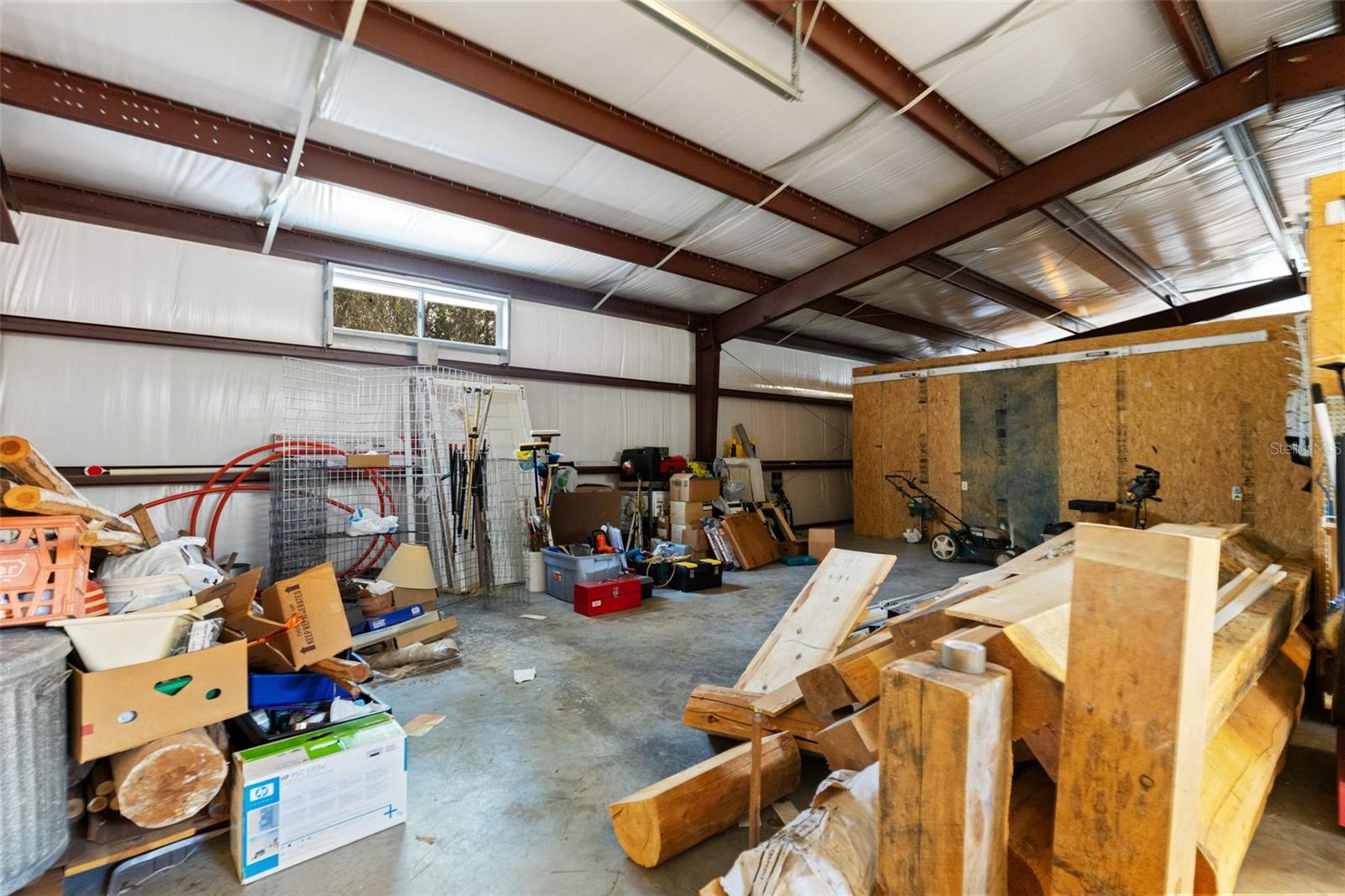 HIDDEN OAKS - Residential