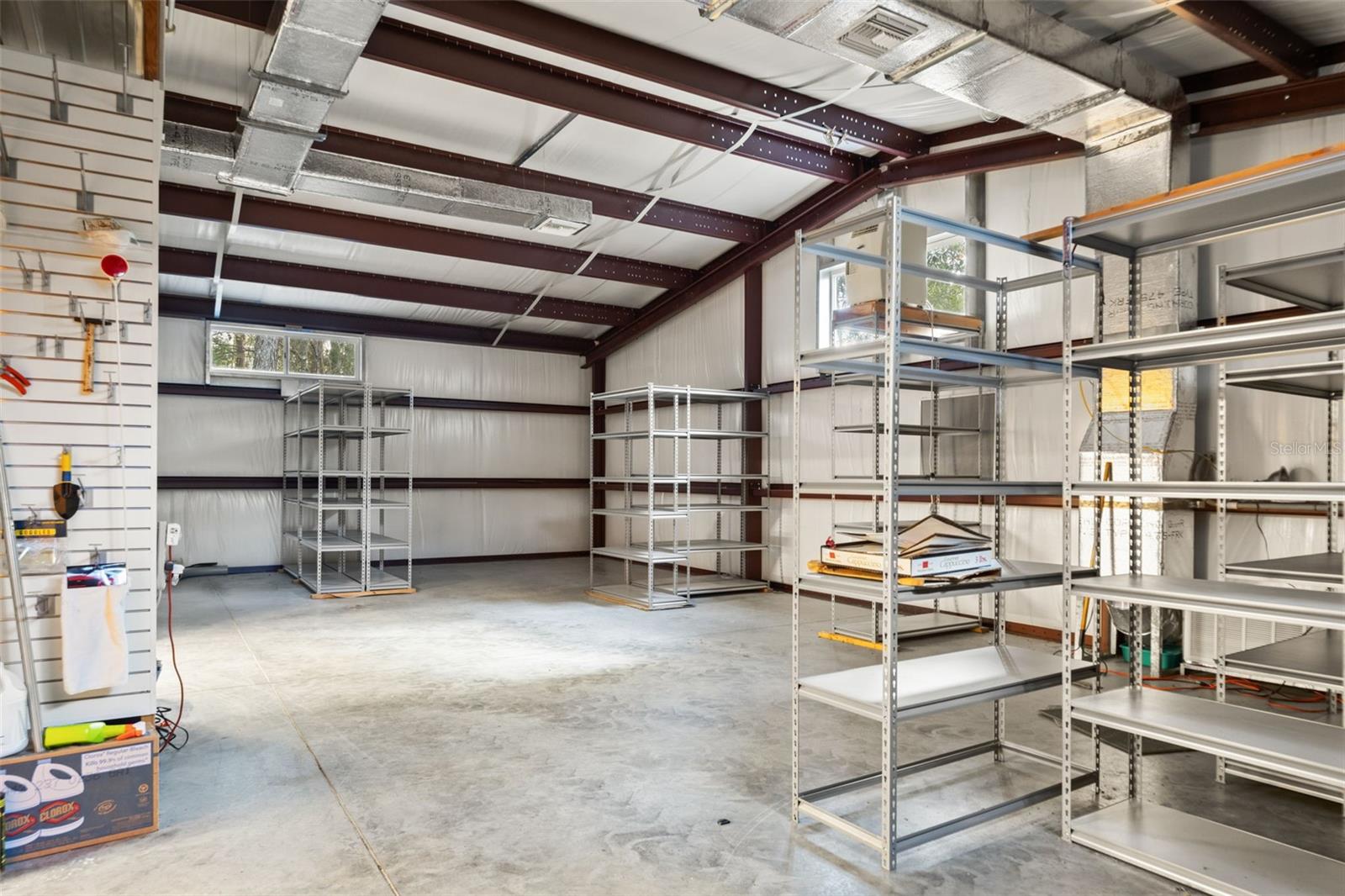 HIDDEN OAKS - Residential