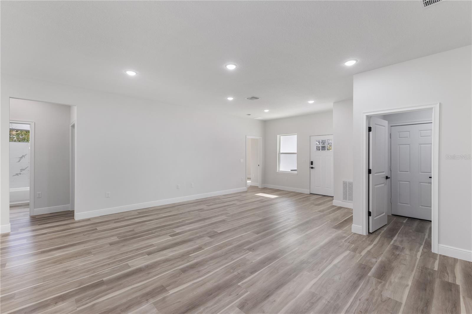 775 MARION OAKS MANOR