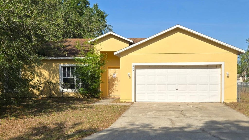 Photo of 607 Escondido Court, Kissimmee, FL 34758 (MLS # O6434295)