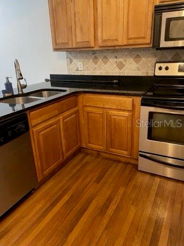 624 KENWICK CIRCLE 204