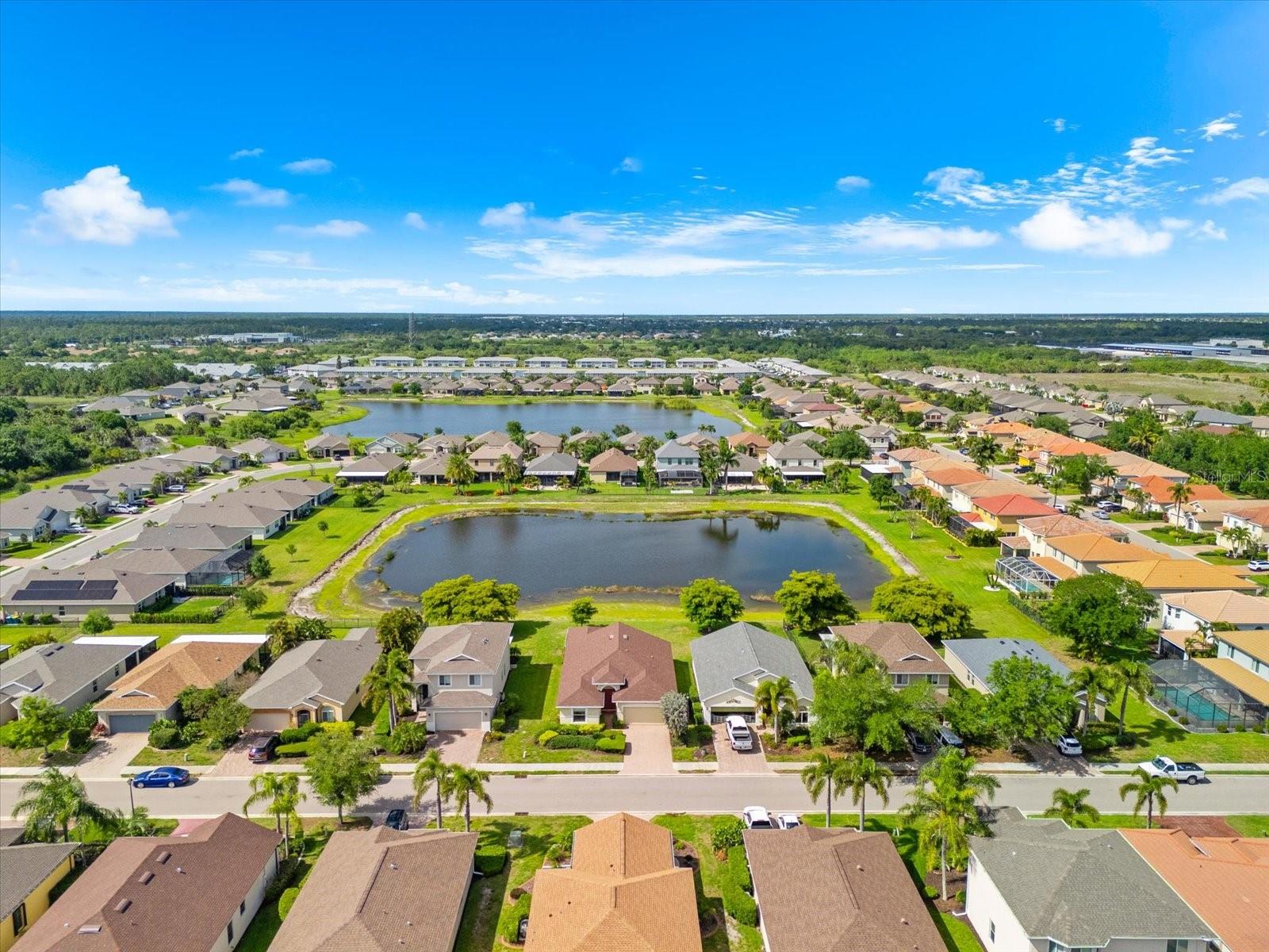 RIVER CLUB - Residential