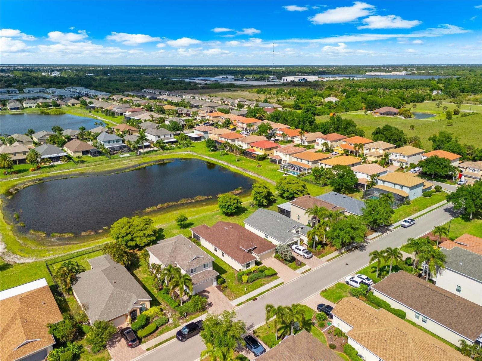 RIVER CLUB - Residential