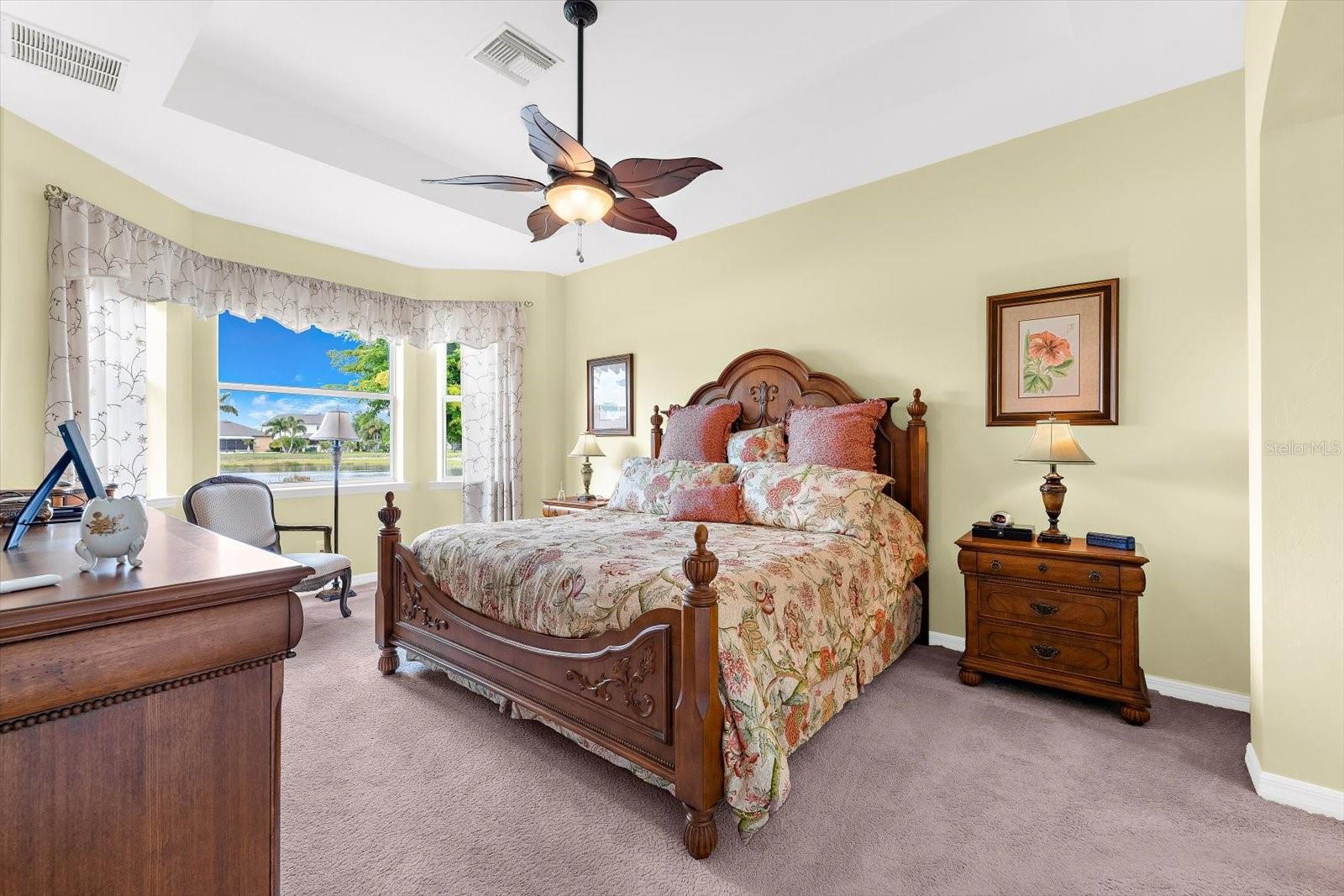 RIVER CLUB - Residential