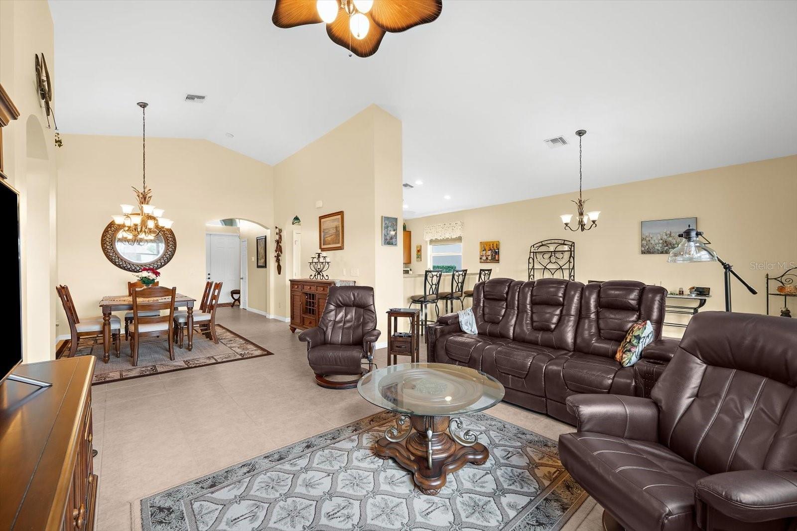 RIVER CLUB - Residential