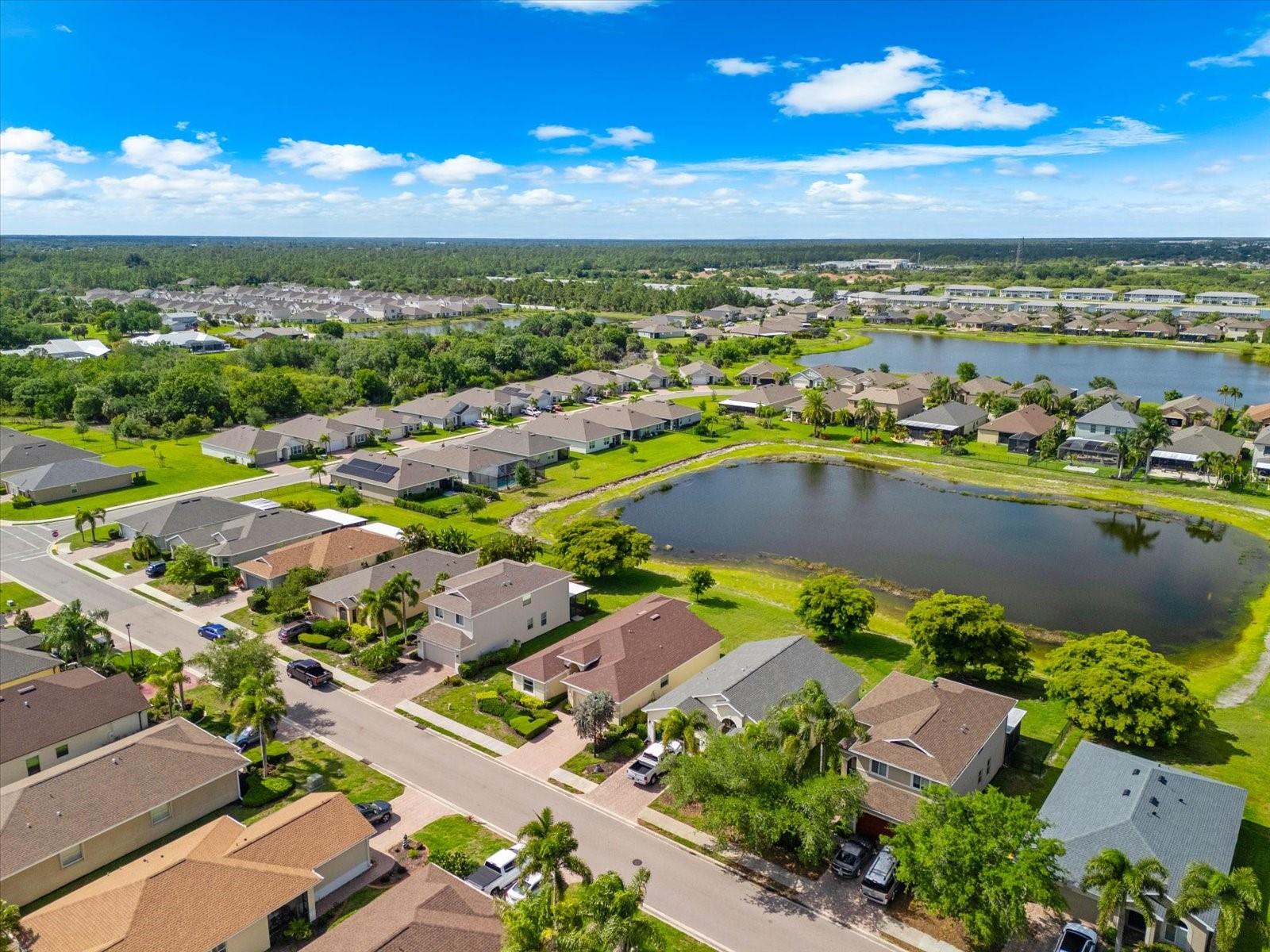 RIVER CLUB - Residential