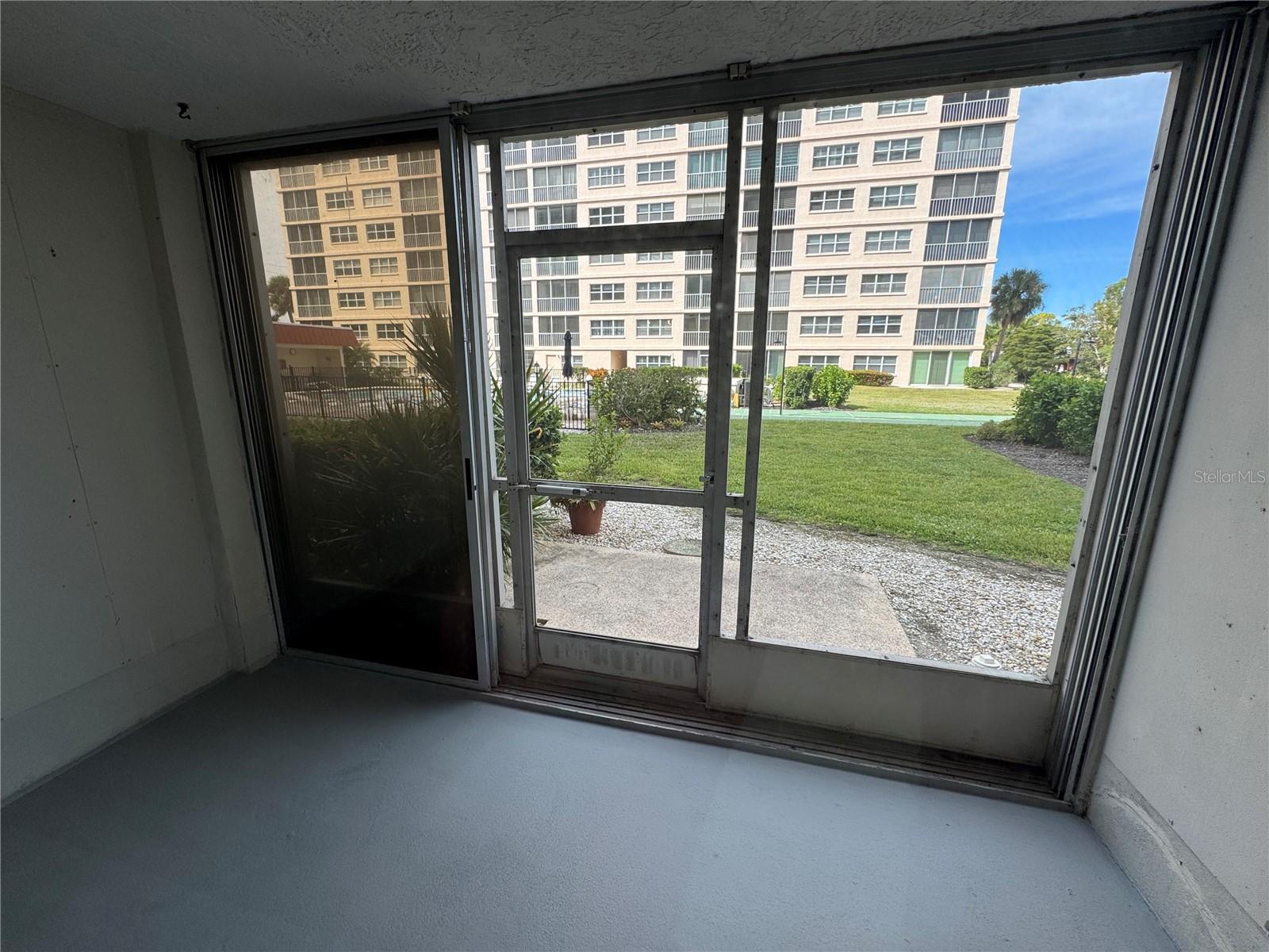 VENICE COSTA BRAVA - Residential Lease