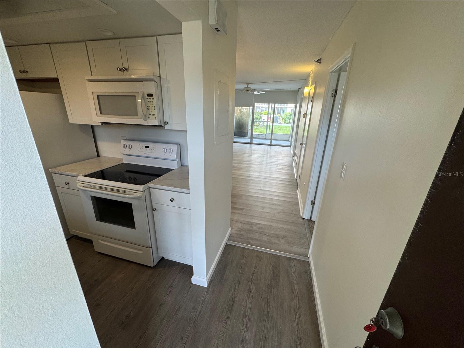 VENICE COSTA BRAVA - Residential Lease