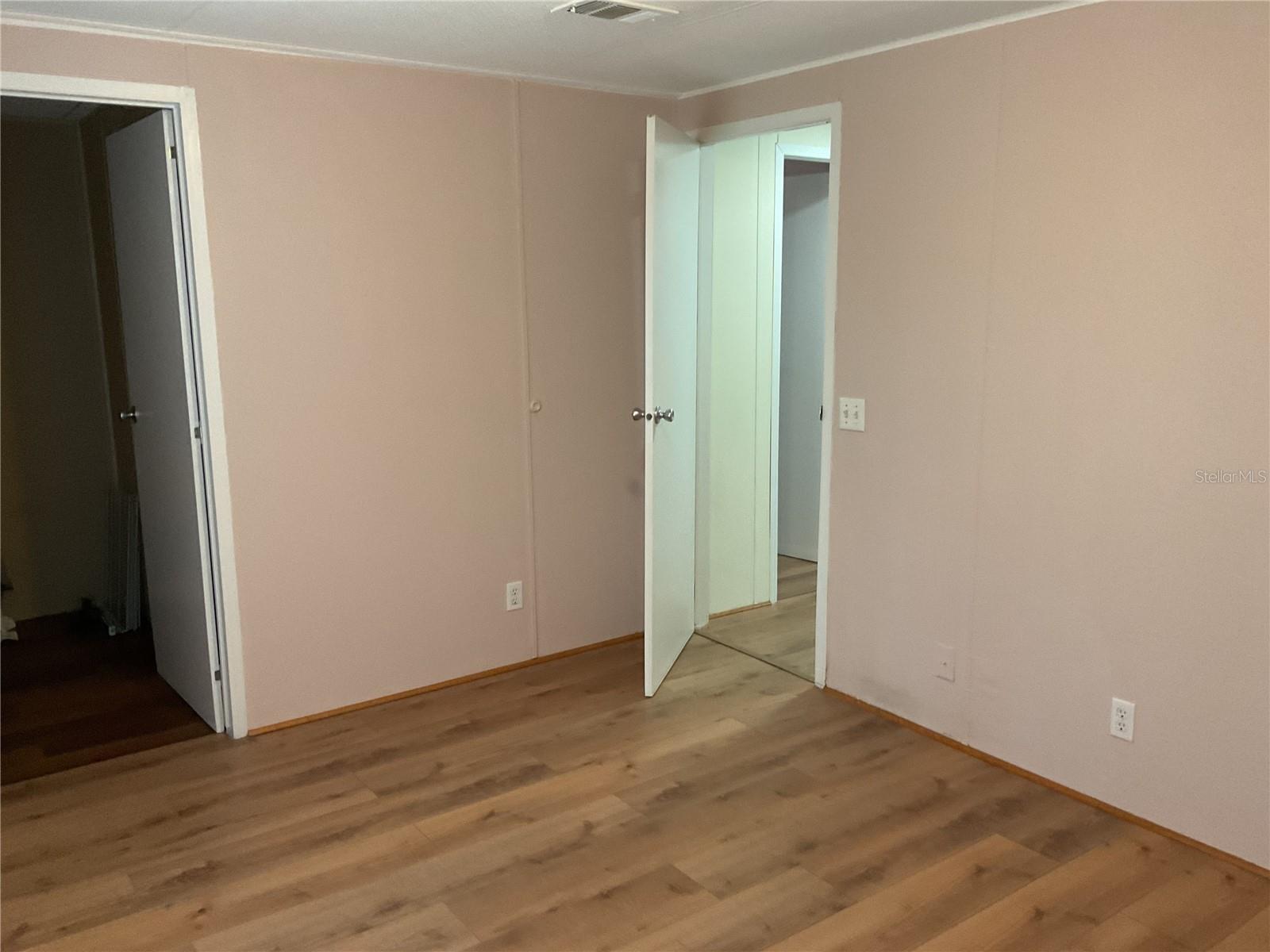 WILLISTON HIGHLANDS UNIT 12 - Residential