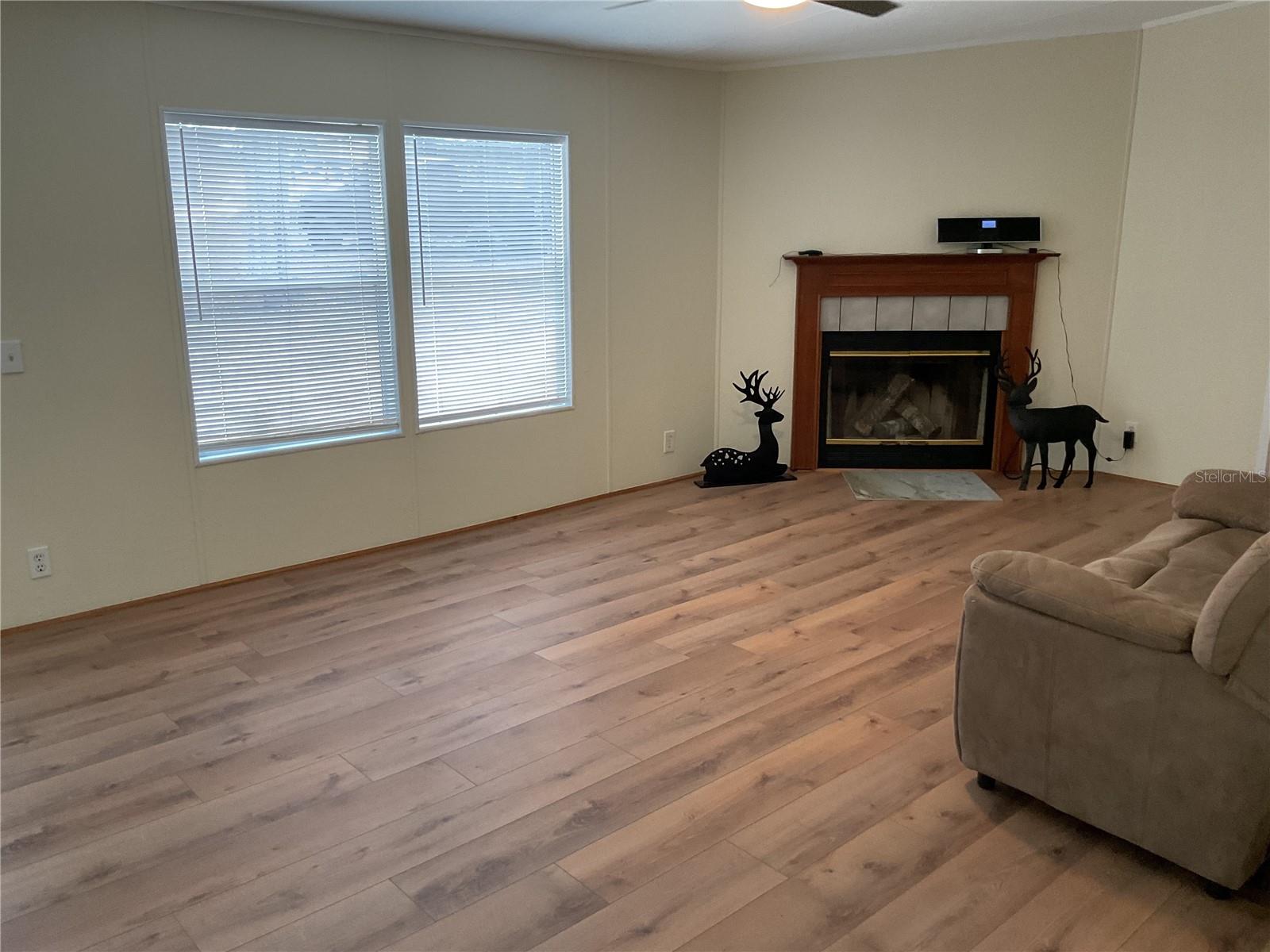 WILLISTON HIGHLANDS UNIT 12 - Residential