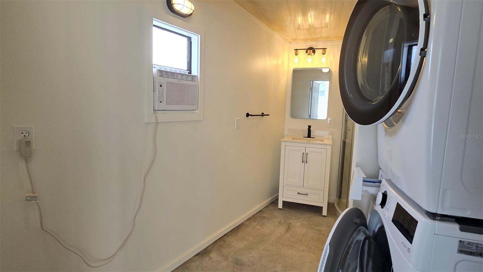 FOREST LKS/COCOA PH I - Residential Lease