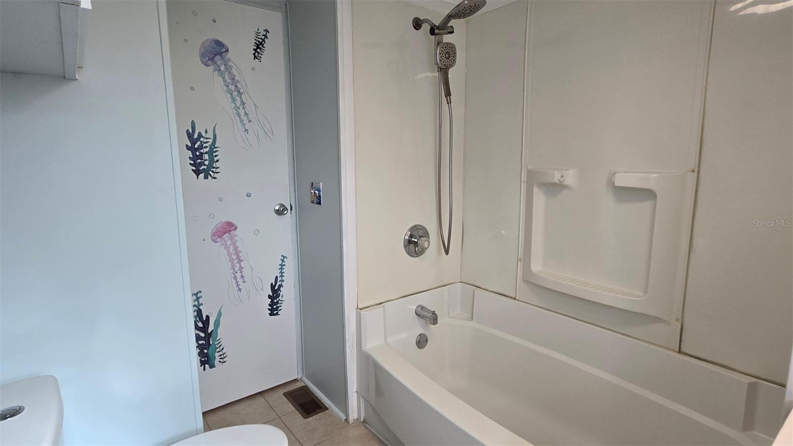 FOREST LKS/COCOA PH I - Residential Lease