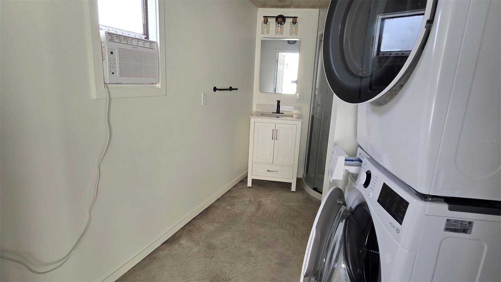 FOREST LKS/COCOA PH I - Residential Lease