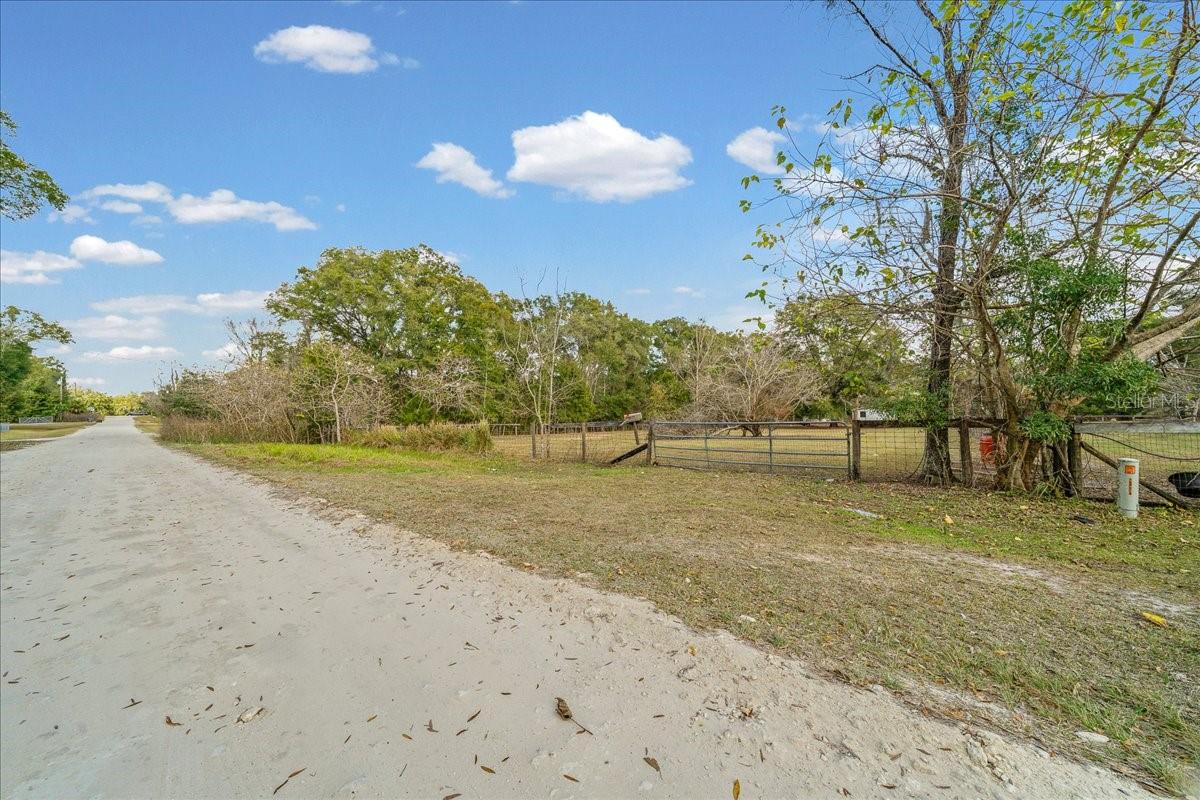 GOLDEN MEADOW FARMS - Residential