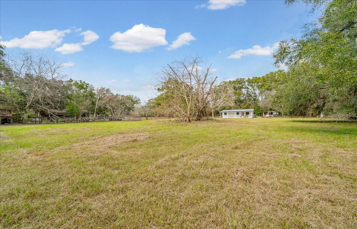 GOLDEN MEADOW FARMS - Residential