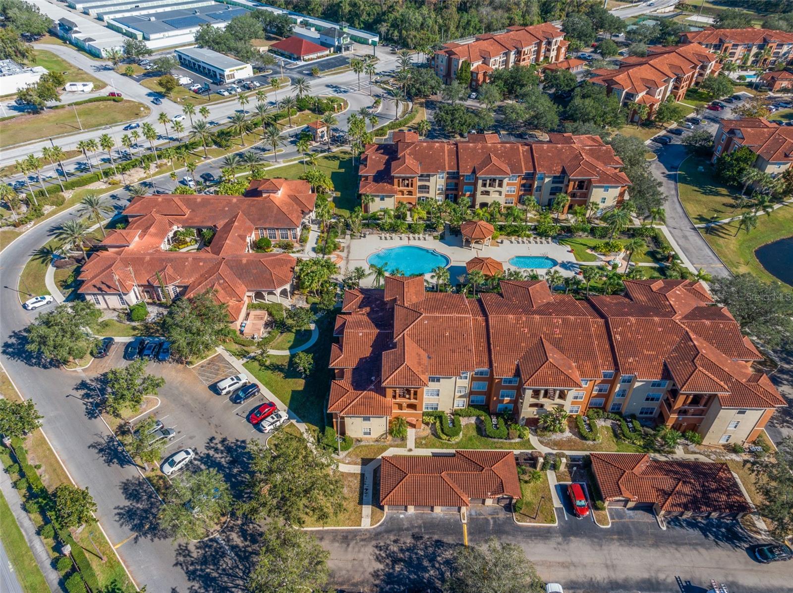 PALMS CLUB CONDOMINIUM - Residential