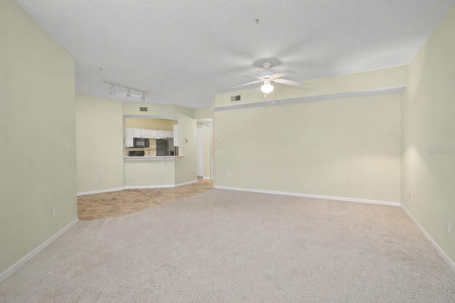 PALMS CLUB CONDOMINIUM - Residential