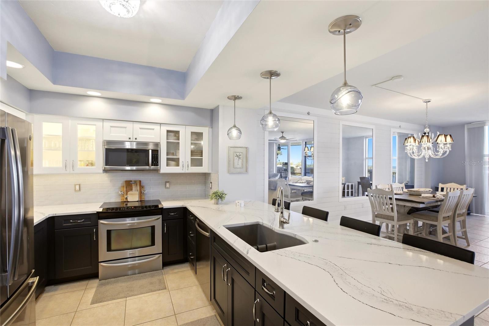 GRANDE ISLE TOWERS I & 02 PH I - Residential