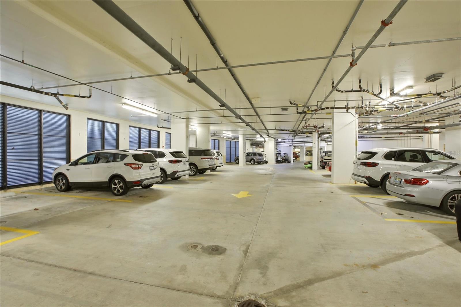 GRANDE ISLE TOWERS I & 02 PH I - Residential