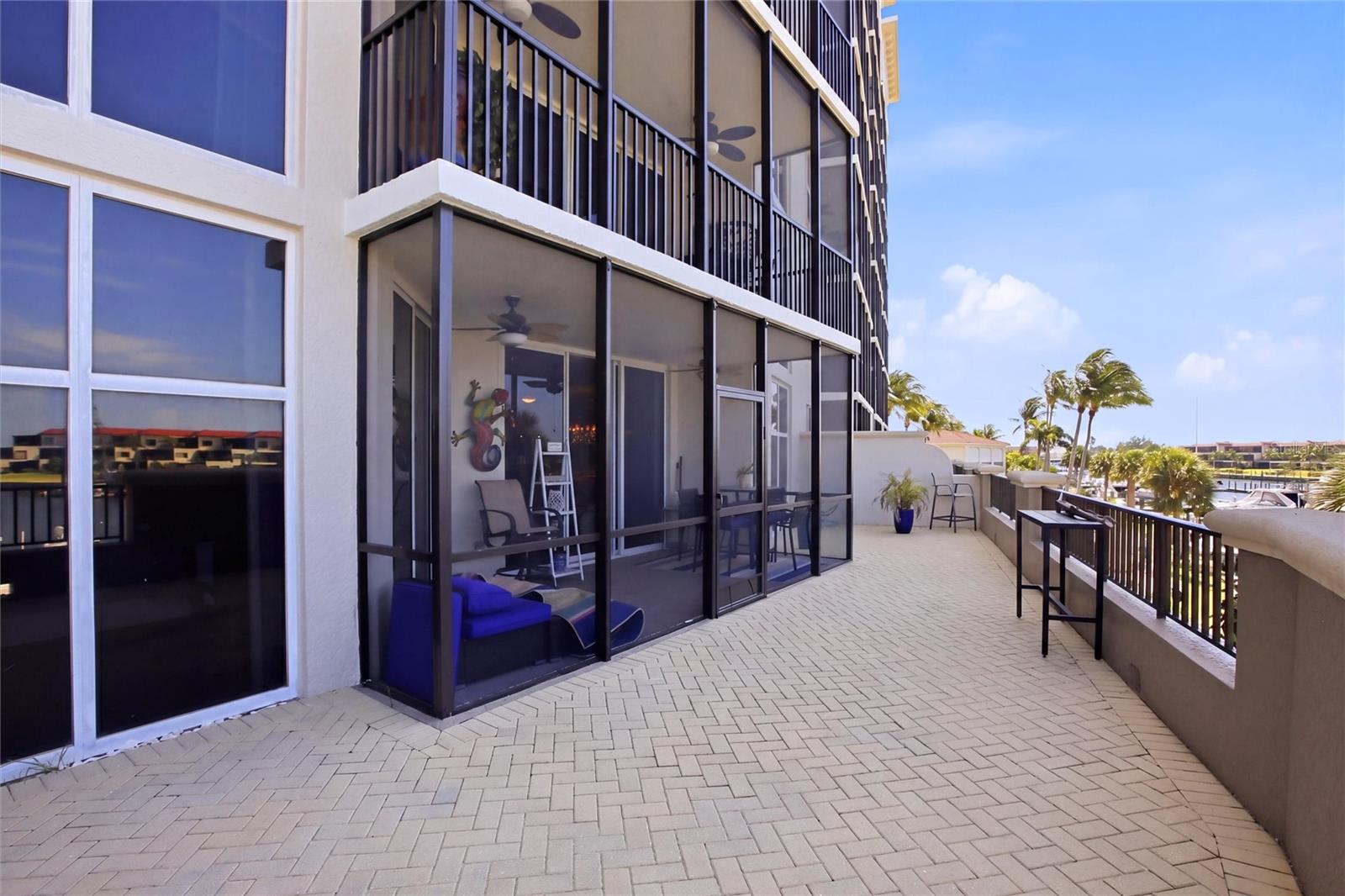 GRANDE ISLE TOWERS I & 02 PH I - Residential