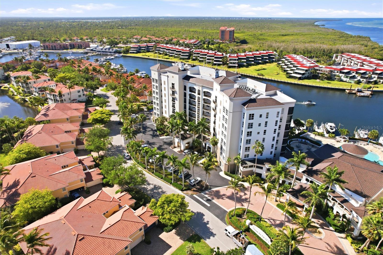 GRANDE ISLE TOWERS I & 02 PH I - Residential