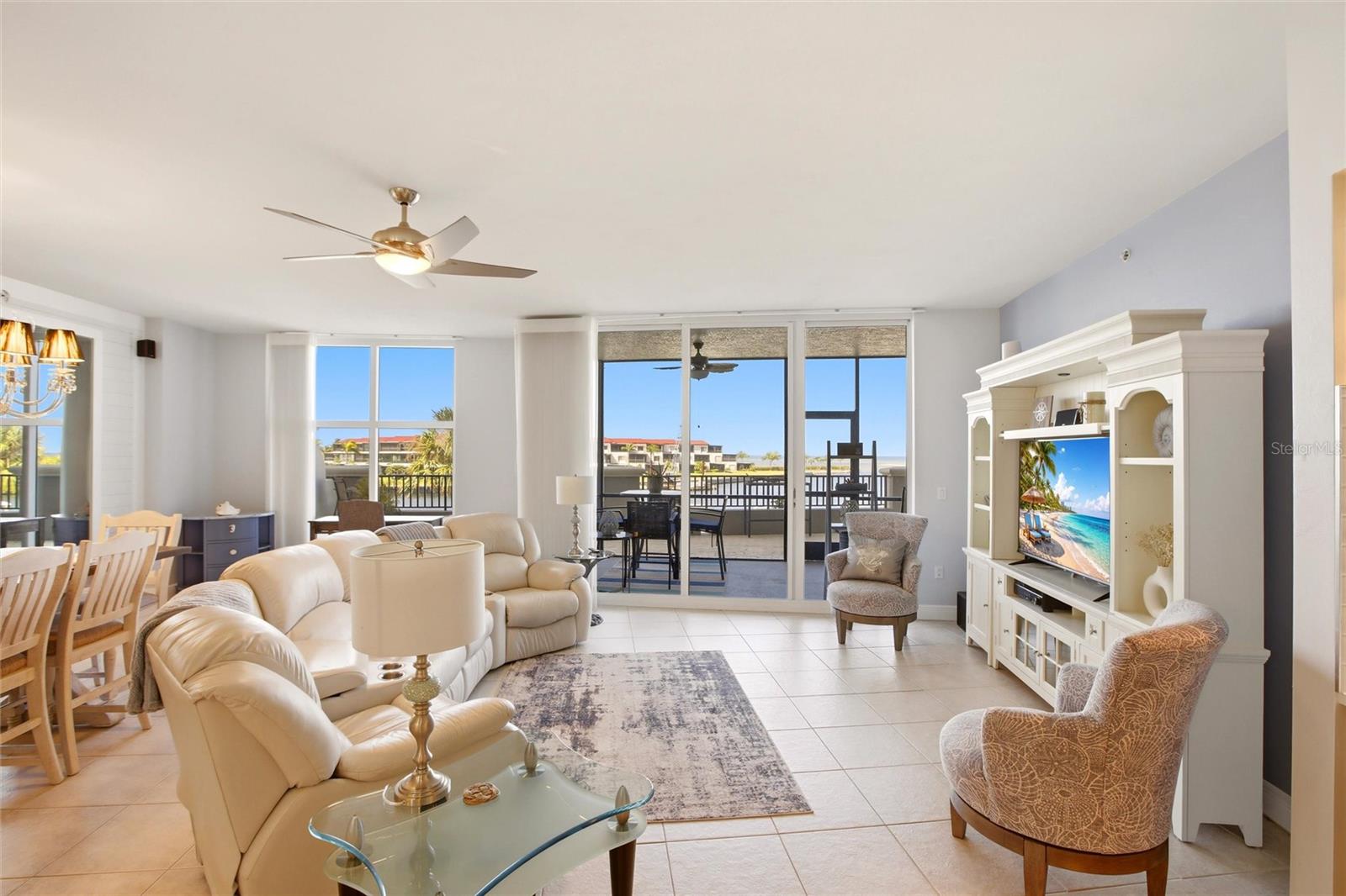 GRANDE ISLE TOWERS I & 02 PH I - Residential