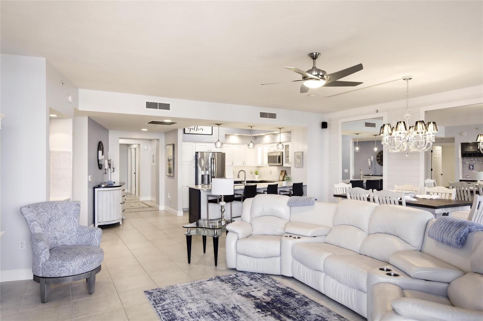 GRANDE ISLE TOWERS I & 02 PH I - Residential