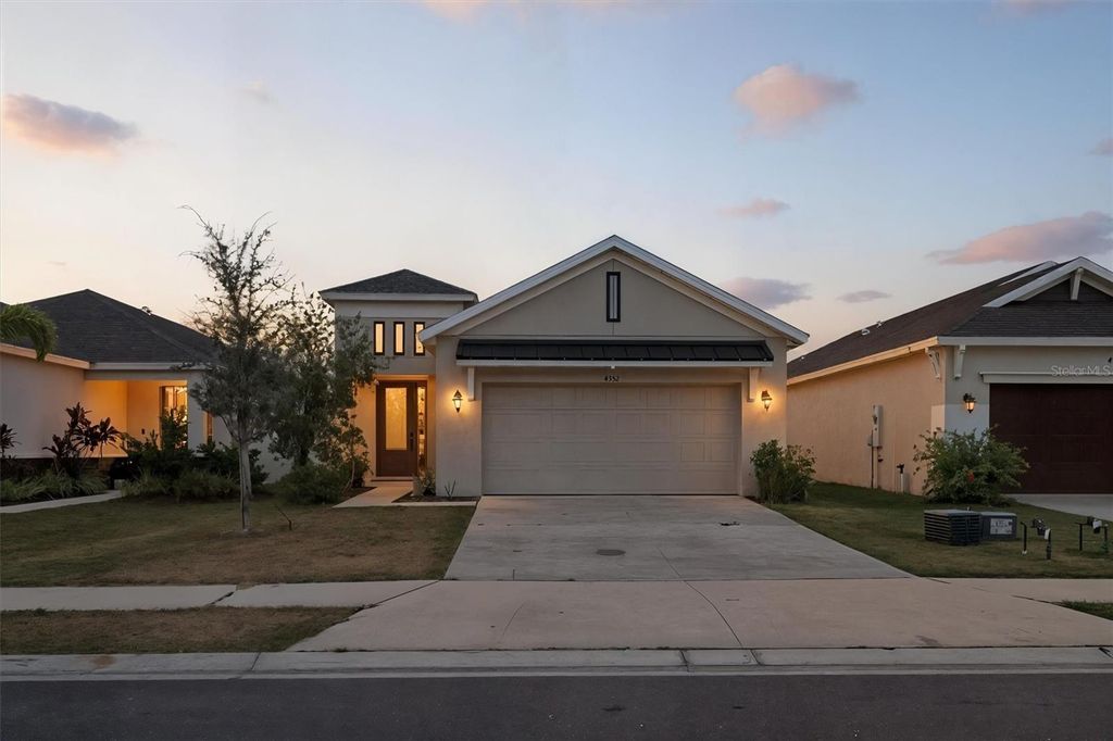 Photo of 4352 Reisswood Loop, Palmetto, FL 34221 (MLS # TB8497691)