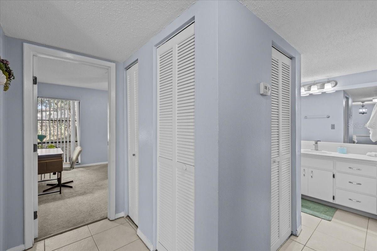 2811 SW ARCHER ROAD Z241