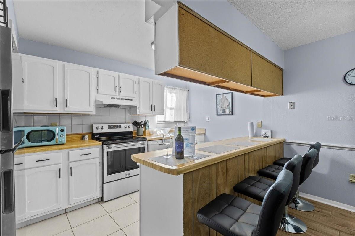 2811 SW ARCHER ROAD Z241