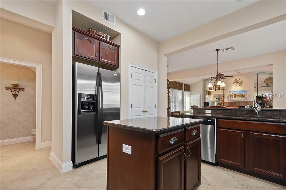 KEENES POINTE - Residential