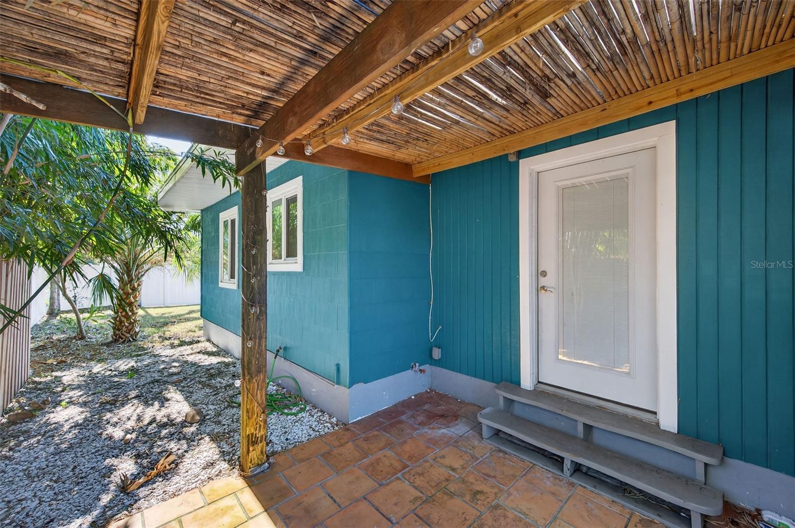 WEST SHADOW LAWN - Residential Lease