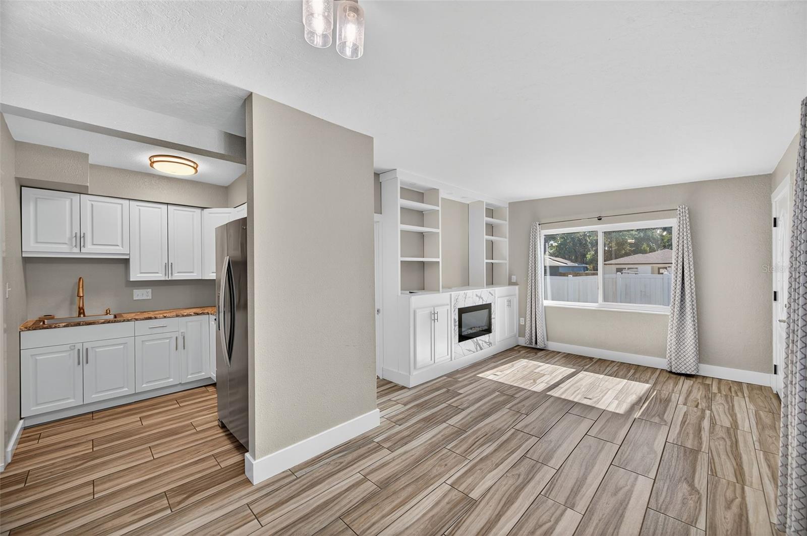 WEST SHADOW LAWN - Residential Lease