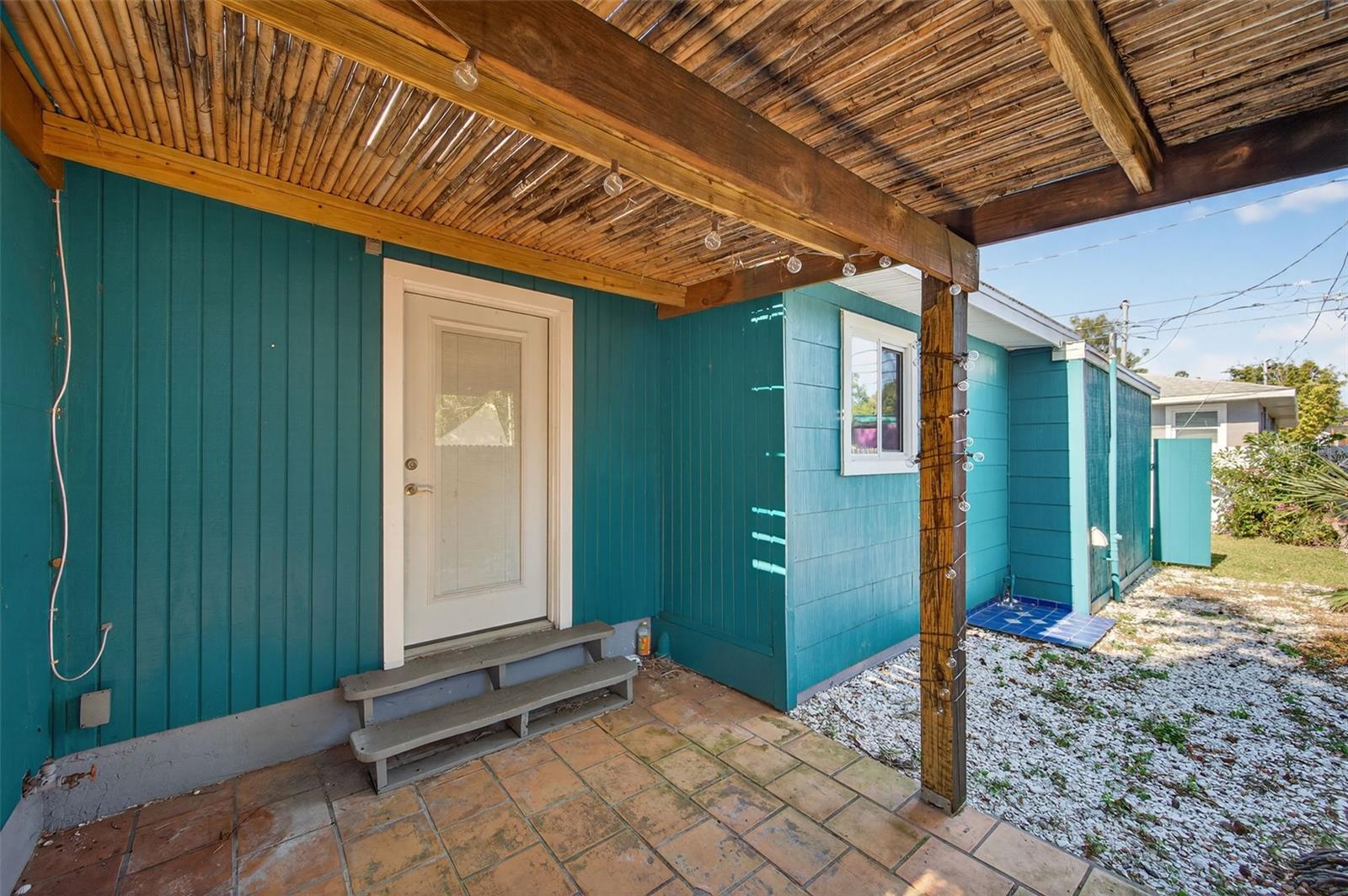 WEST SHADOW LAWN - Residential Lease