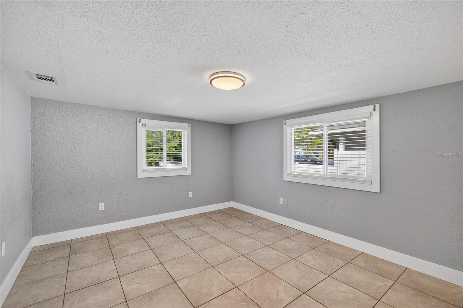 WEST SHADOW LAWN - Residential Lease