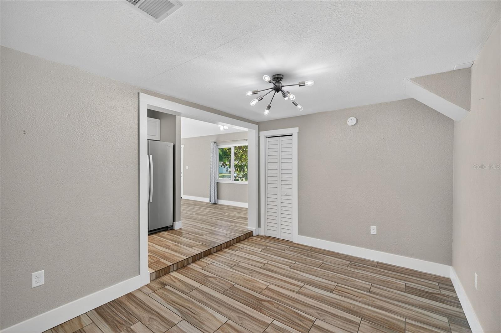 WEST SHADOW LAWN - Residential Lease