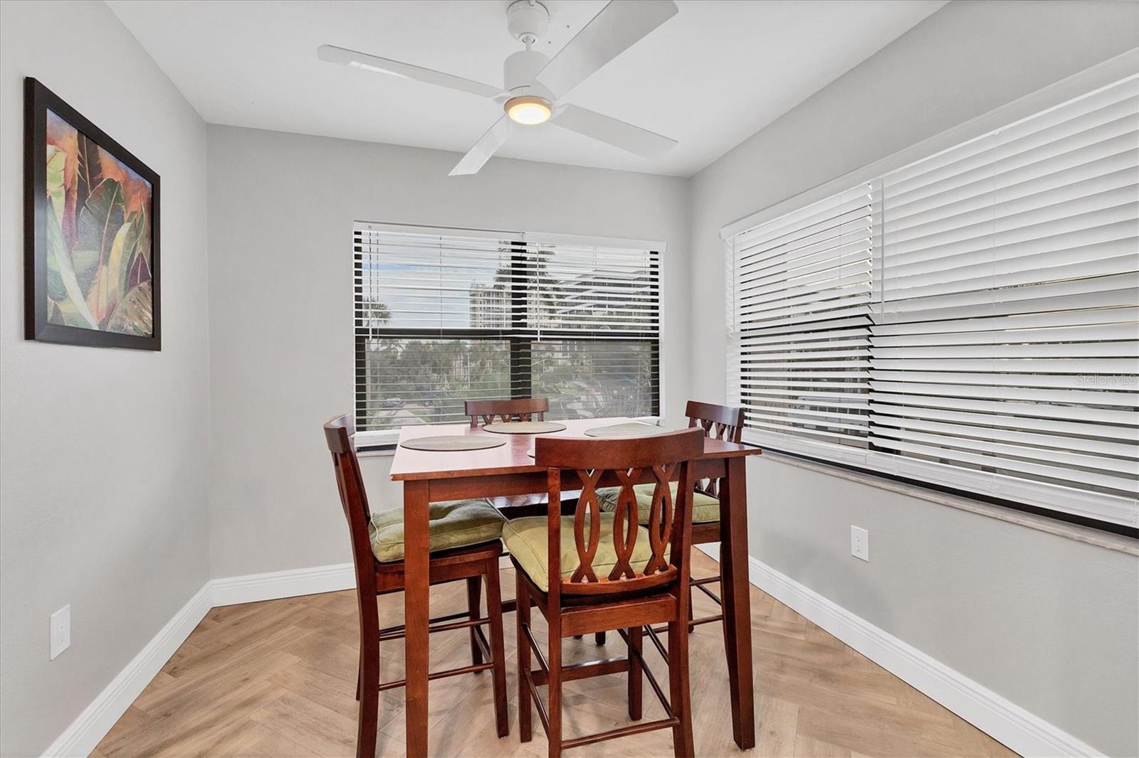 LIDO TOWERS - Residential