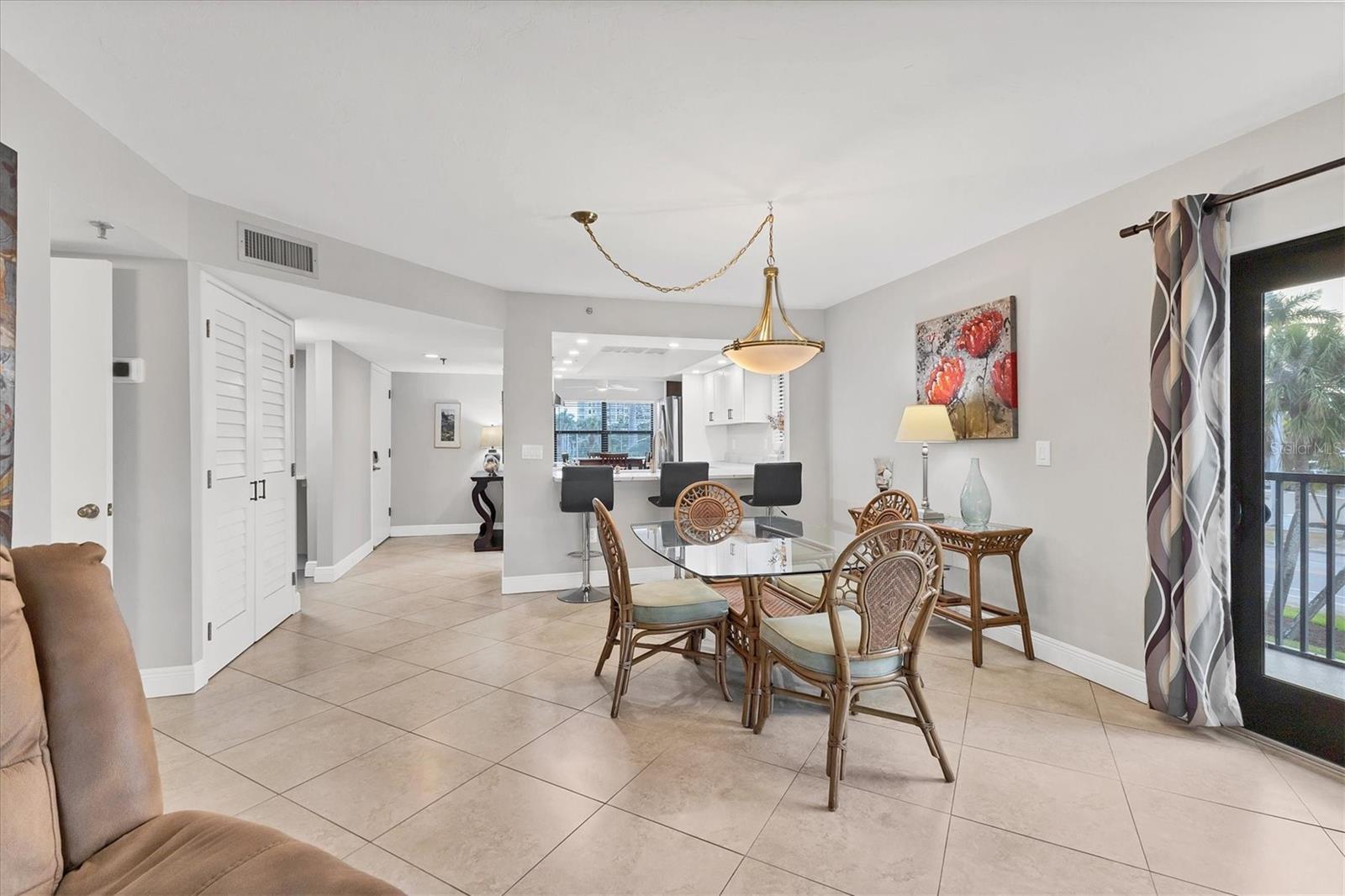 LIDO TOWERS - Residential