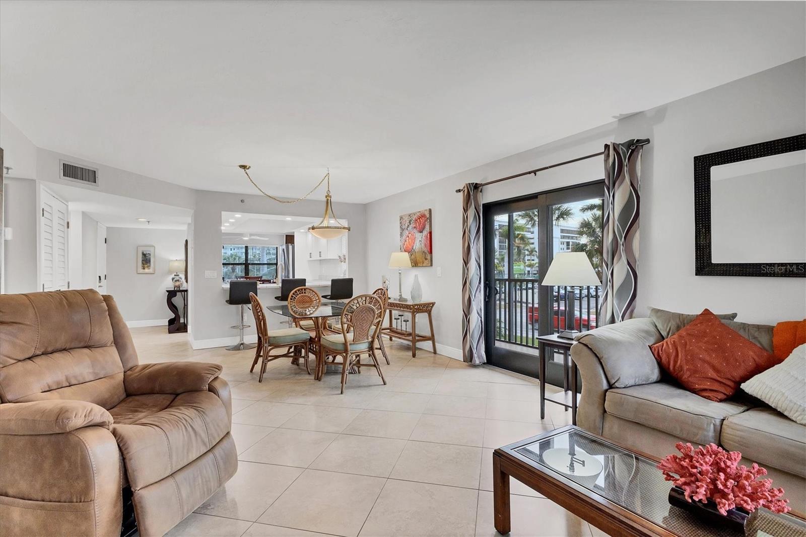 LIDO TOWERS - Residential