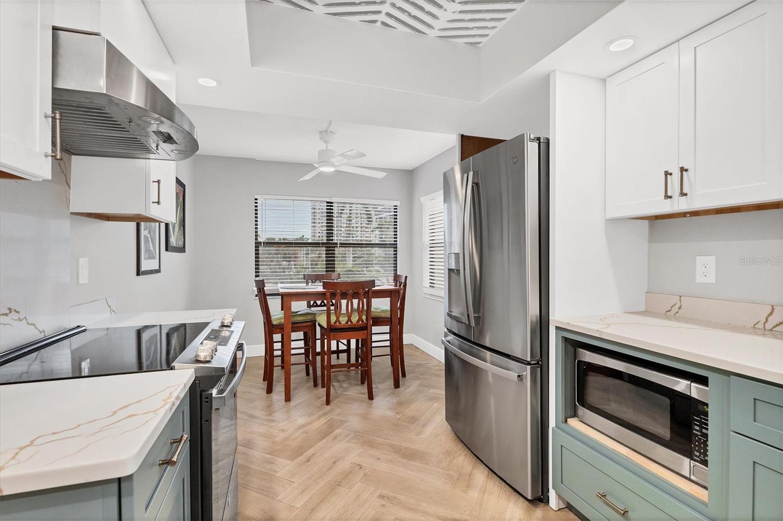 LIDO TOWERS - Residential