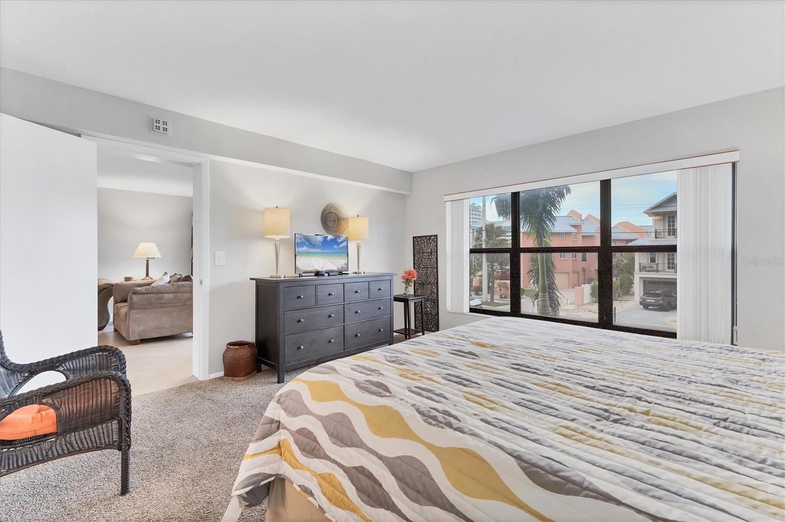 LIDO TOWERS - Residential