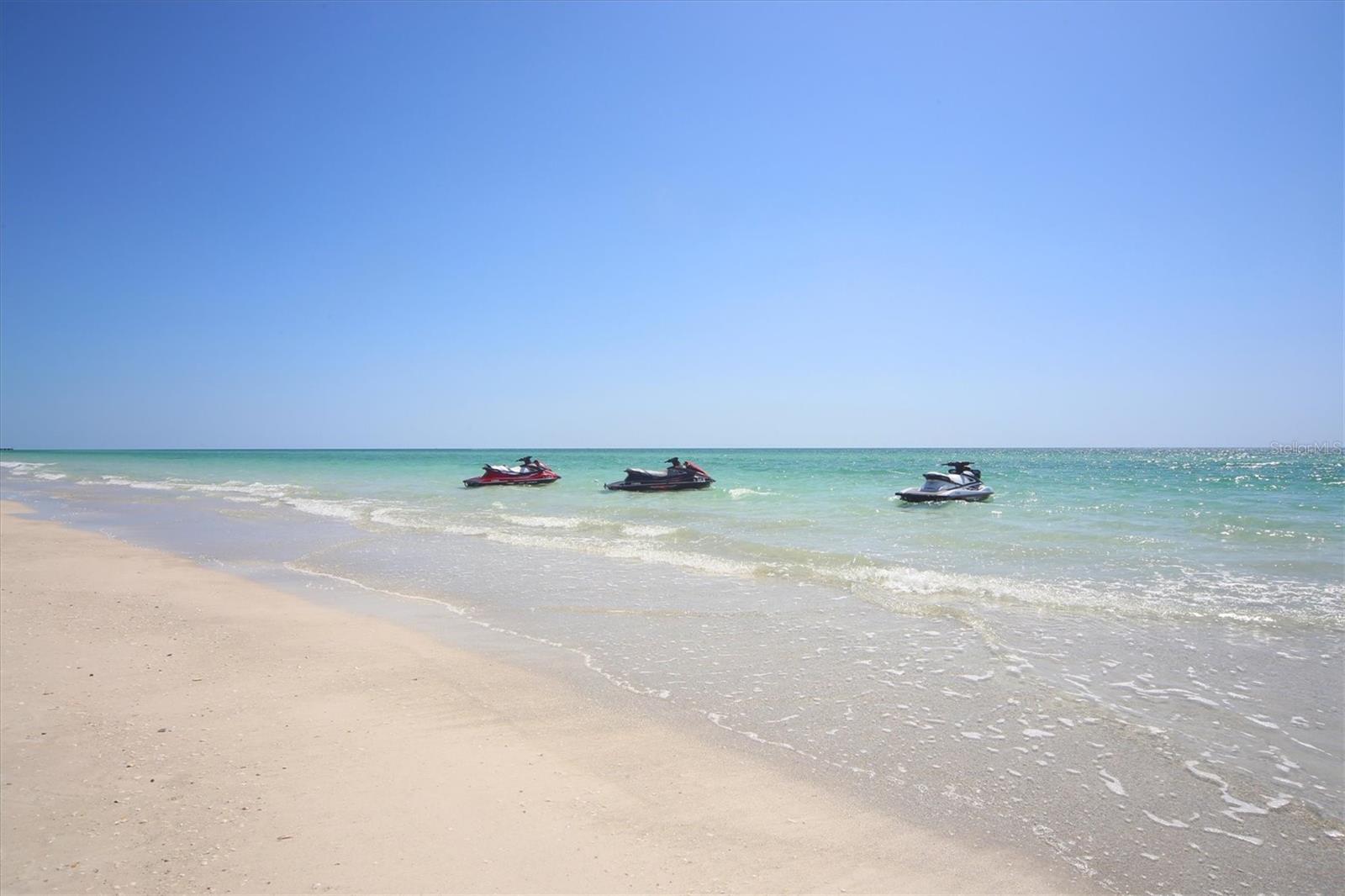 LIDO TOWERS - Residential