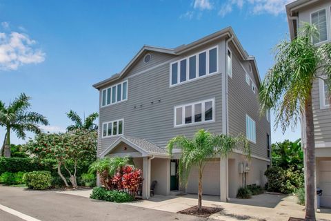 Photo of 528 Forest Way, Longboat Key, FL 34228 (MLS # A4662713)