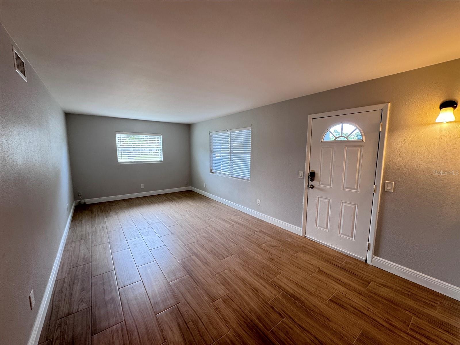 DEXTER PARK 1ST ADD - Residential Lease