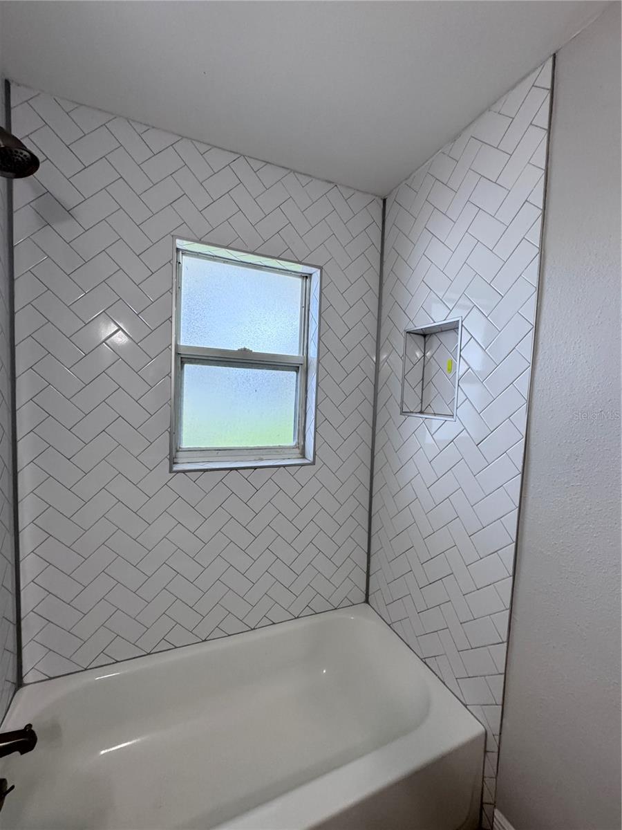 DEXTER PARK 1ST ADD - Residential Lease